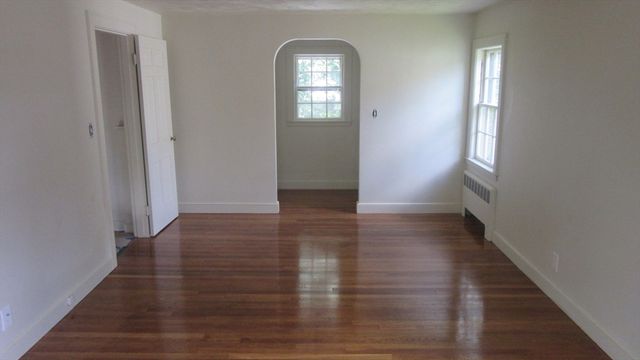 65 Fuller Ter, Newton, MA 02465