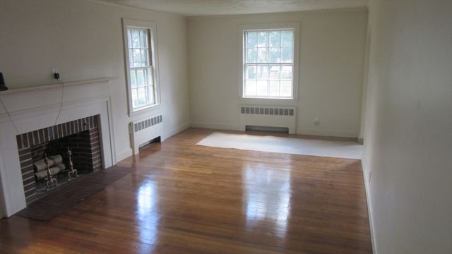 65 Fuller Ter, Newton, MA 02465