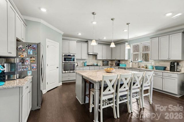 1300 Oakhurst Drive, Waxhaw, NC 28173