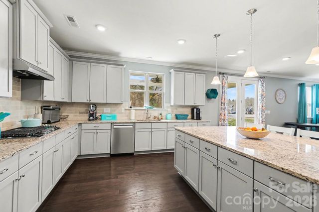 1300 Oakhurst Drive, Waxhaw, NC 28173