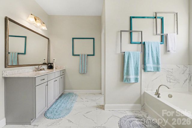 1300 Oakhurst Drive, Waxhaw, NC 28173