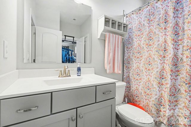 1300 Oakhurst Drive, Waxhaw, NC 28173