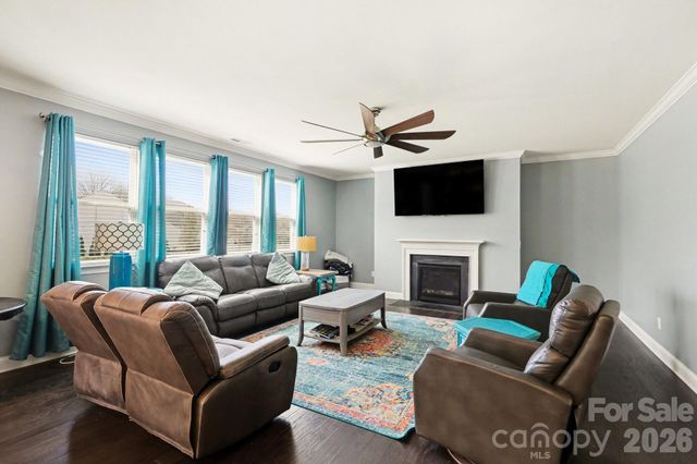 1300 Oakhurst Drive, Waxhaw, NC 28173