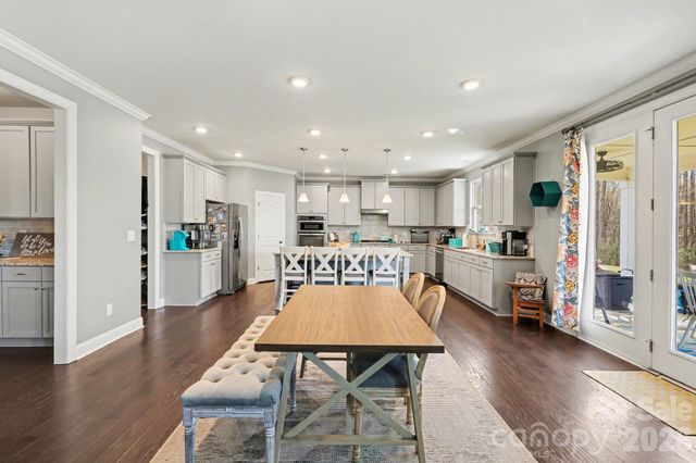 1300 Oakhurst Drive, Waxhaw, NC 28173