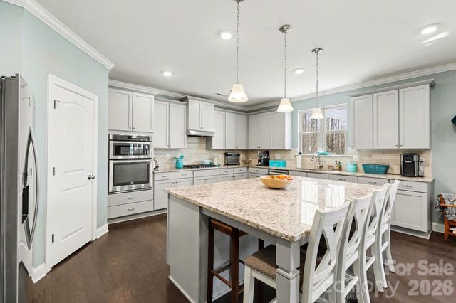 1300 Oakhurst Drive, Waxhaw, NC 28173