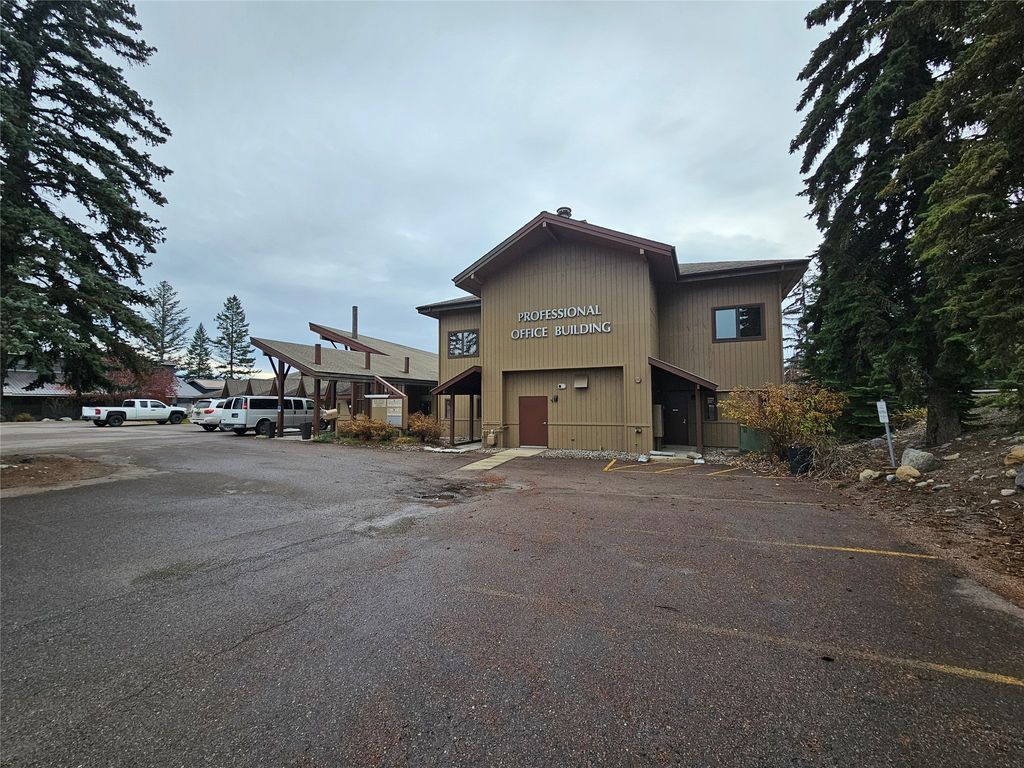 711 13th Street E, Whitefish, MT 59937