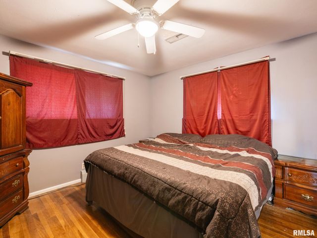 6217 N KNOLL AIRE Drive, Peoria, IL 61614