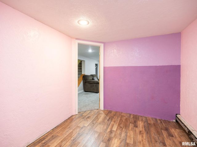 6217 N KNOLL AIRE Drive, Peoria, IL 61614