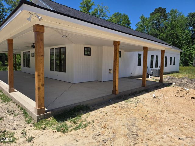 300 Avery Road, Erwin, NC 28339