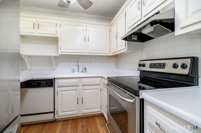 40 Cerretta Street 16D, Stamford, CT 06907