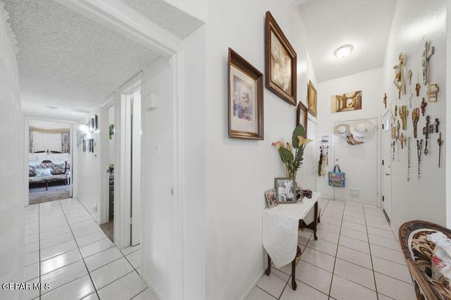 2701 RED SAILS Drive AD, El Paso, TX 79936