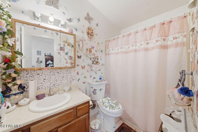 2701 RED SAILS Drive AD, El Paso, TX 79936