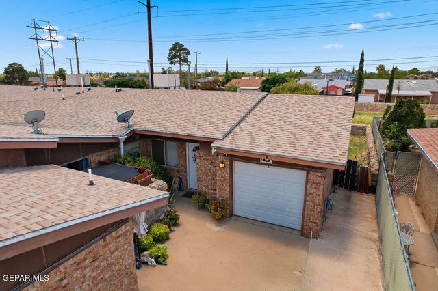 2701 RED SAILS Drive AD, El Paso, TX 79936
