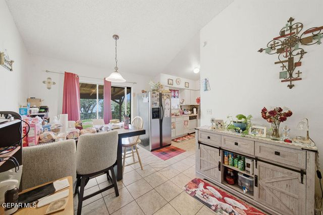 2701 RED SAILS Drive AD, El Paso, TX 79936