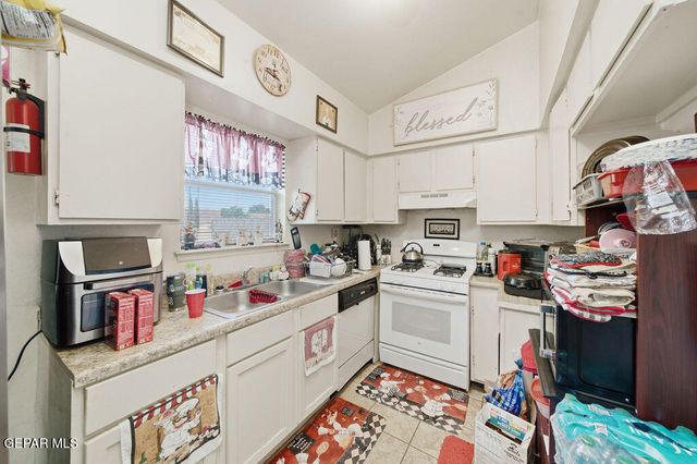 2701 RED SAILS Drive AD, El Paso, TX 79936
