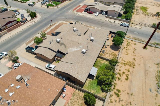 2701 RED SAILS Drive AD, El Paso, TX 79936