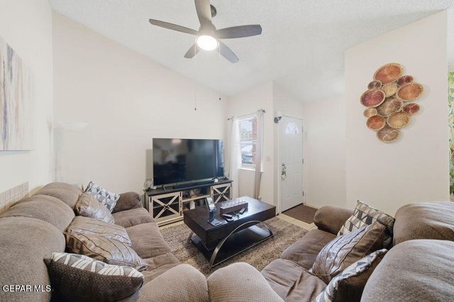 2701 RED SAILS Drive AD, El Paso, TX 79936