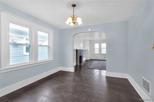 221 Nassau Avenue, Tonawanda, NY 14217