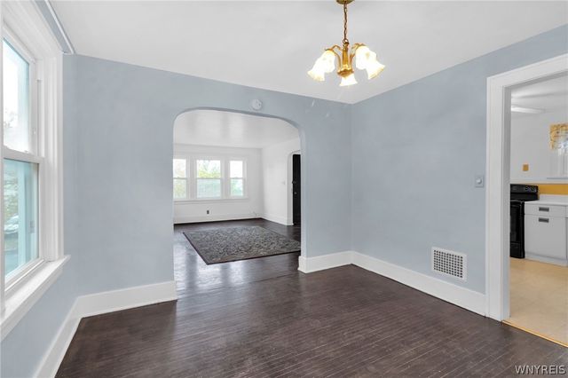 221 Nassau Avenue, Tonawanda, NY 14217