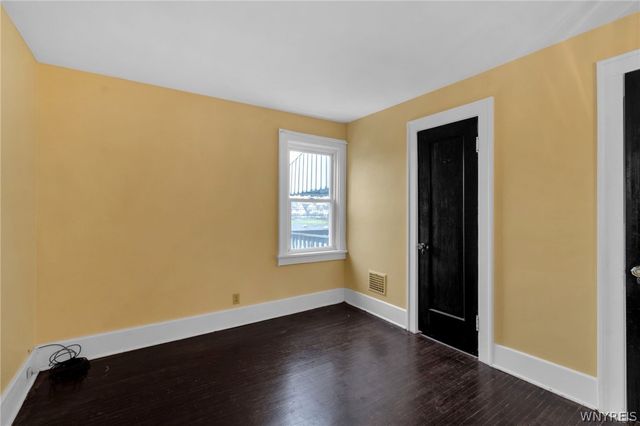 221 Nassau Avenue, Tonawanda, NY 14217