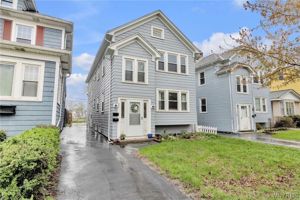 221 Nassau Avenue, Tonawanda, NY 14217