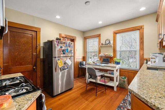 204-206 School St, Watertown, MA 02472