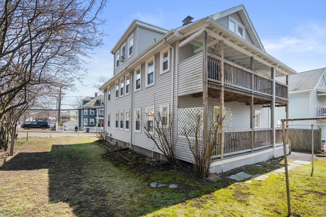 204-206 School St, Watertown, MA 02472
