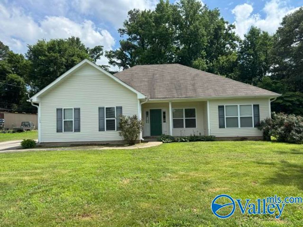 1386 Harvest Road, Harvest, AL 35749