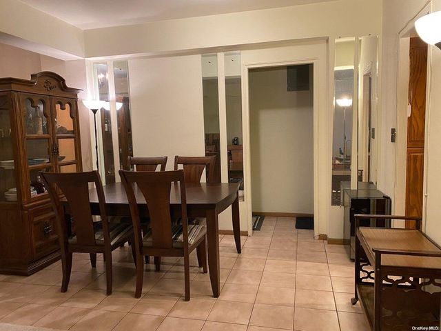 63-33 98th Place 5E, Rego Park, NY 11374