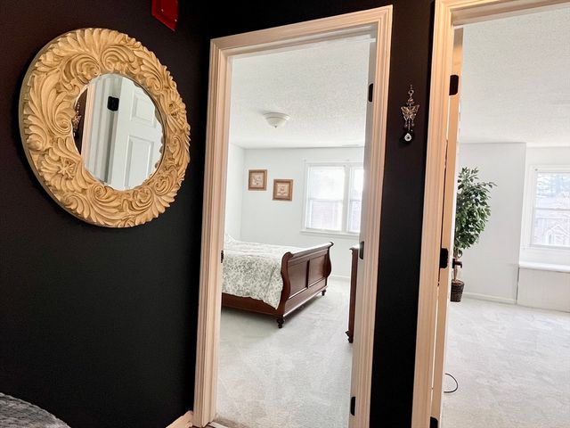 74 Tennis Plaza Rd 34, Dracut, MA 01826