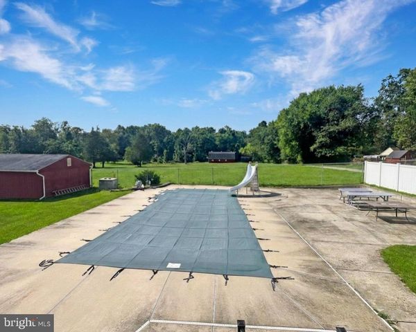 1271 SLEEPY HOLLOW RD, Severn, MD 21144
