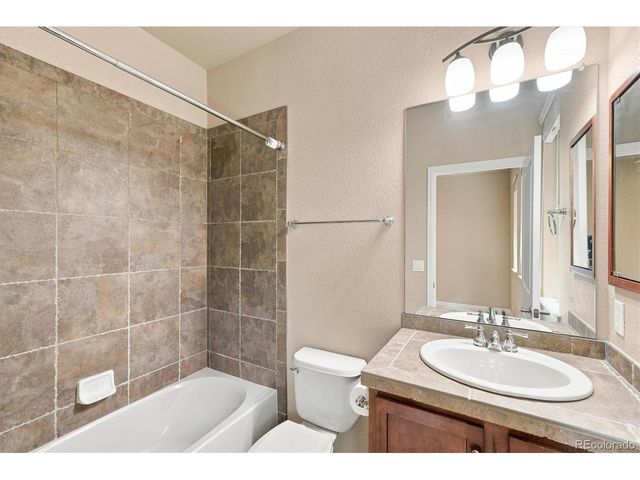 7821 Vallagio Ln, Englewood, CO 80112