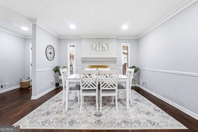 690 Trailwood Drive, Riverdale, GA 30274