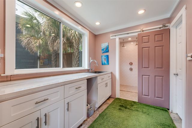 4933 Victor Street, Dallas, TX 75214