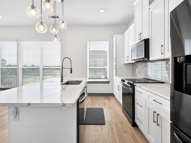 2700 Old Denton Road 2212, Carrollton, TX 75007
