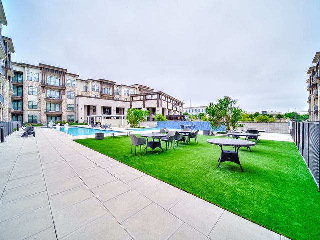 2700 Old Denton Road 2212, Carrollton, TX 75007