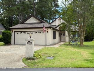 104 Rollingwood Circle, Sneads Ferry, NC 28460
