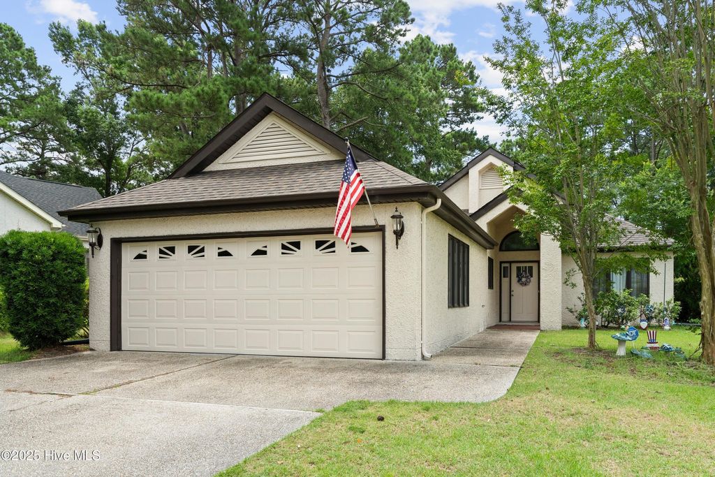 104 Rollingwood Circle, Sneads Ferry, NC 28460