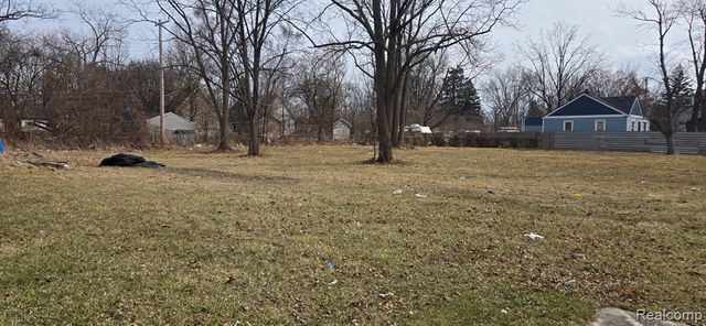 8444 Asbury Park, Detroit, MI 48228