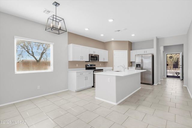 12451 W Reyher Farms Loop, Marana, AZ 85653