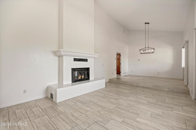 1781 E Rio De La Loma, Tucson, AZ 85718