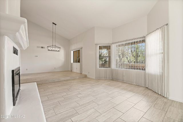 1781 E Rio De La Loma, Tucson, AZ 85718