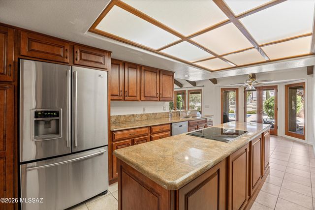 1781 E Rio De La Loma, Tucson, AZ 85718