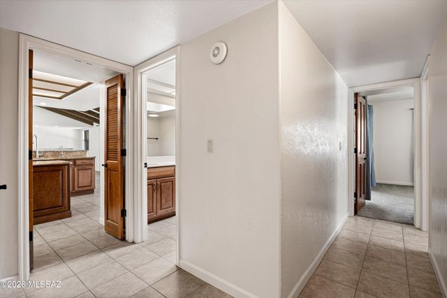 1781 E Rio De La Loma, Tucson, AZ 85718