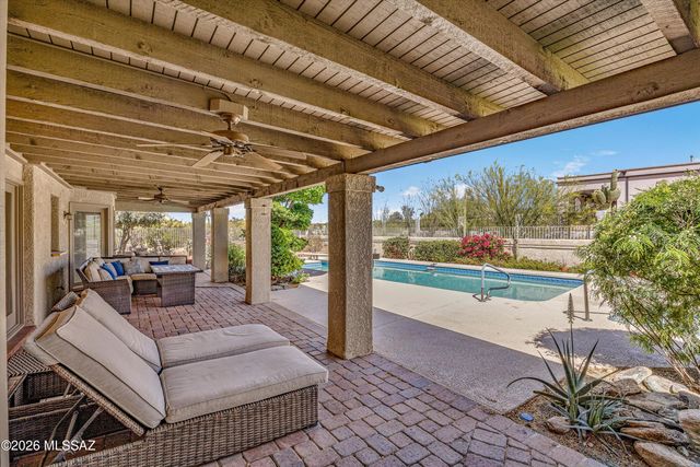 1781 E Rio De La Loma, Tucson, AZ 85718