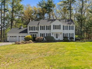 8 Kennedy Ln, Acton, MA 01720