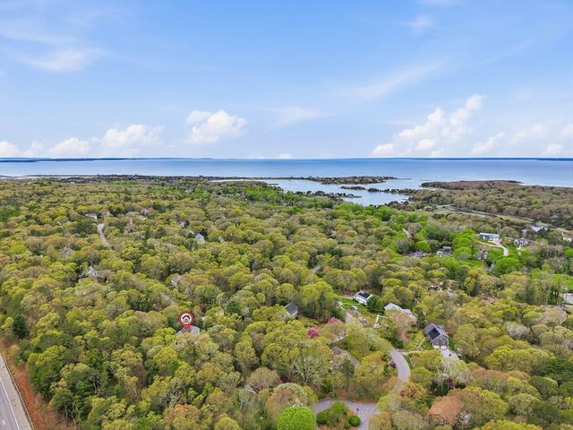 55 Ridgeview Dr., Falmouth, MA 02540