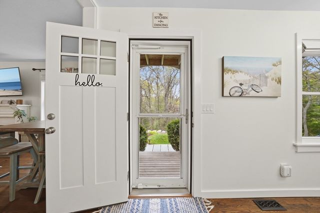 55 Ridgeview Dr., Falmouth, MA 02540