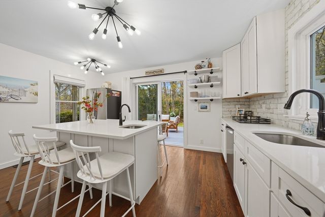 55 Ridgeview Dr., Falmouth, MA 02540