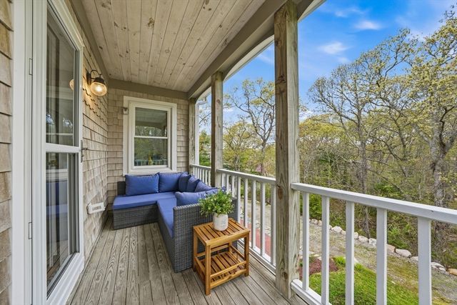 55 Ridgeview Dr., Falmouth, MA 02540